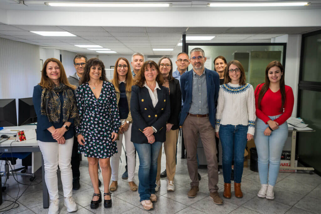 Empresa - FOTO DE GRUPO FOTO DE GRUPO